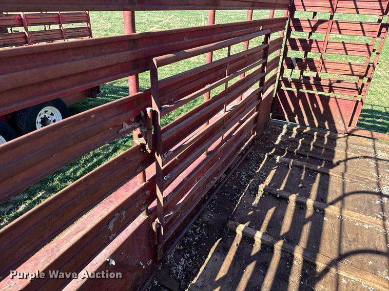 image for item EJ0264 WW livestock trailer