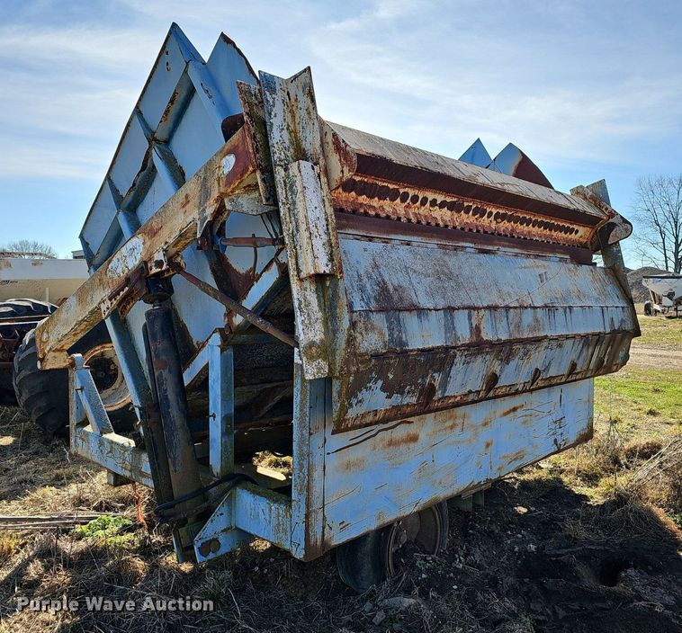 image for item EJ5904 Bale slicer 