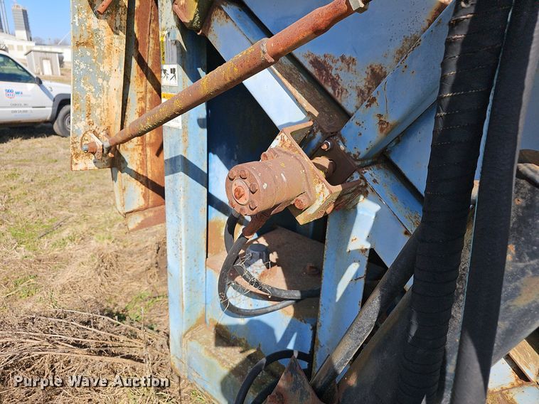 image for item EJ5904 Bale slicer 