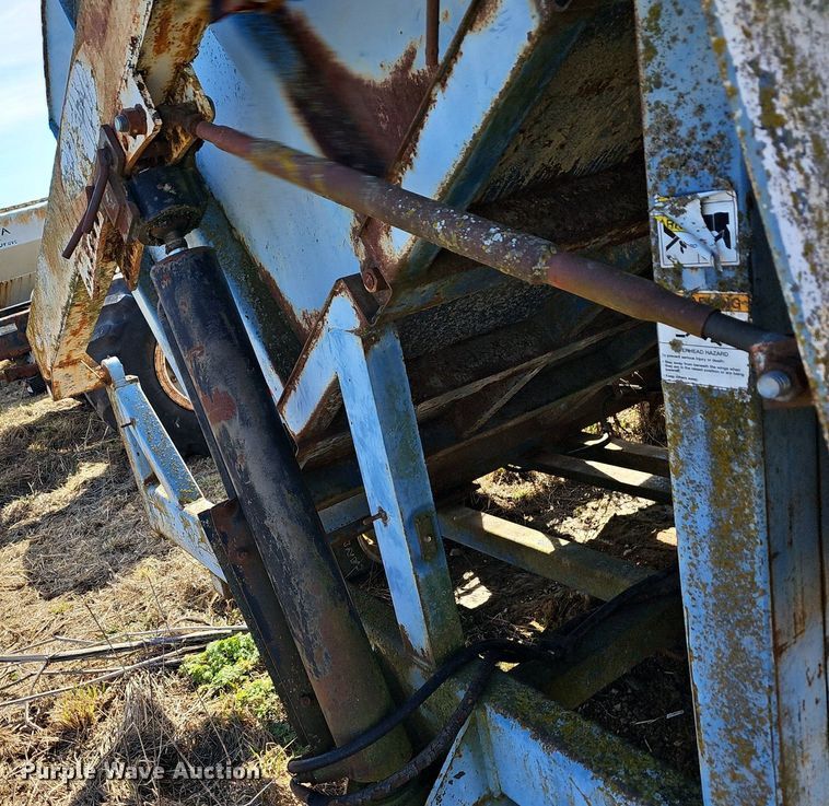 image for item EJ5904 Bale slicer 