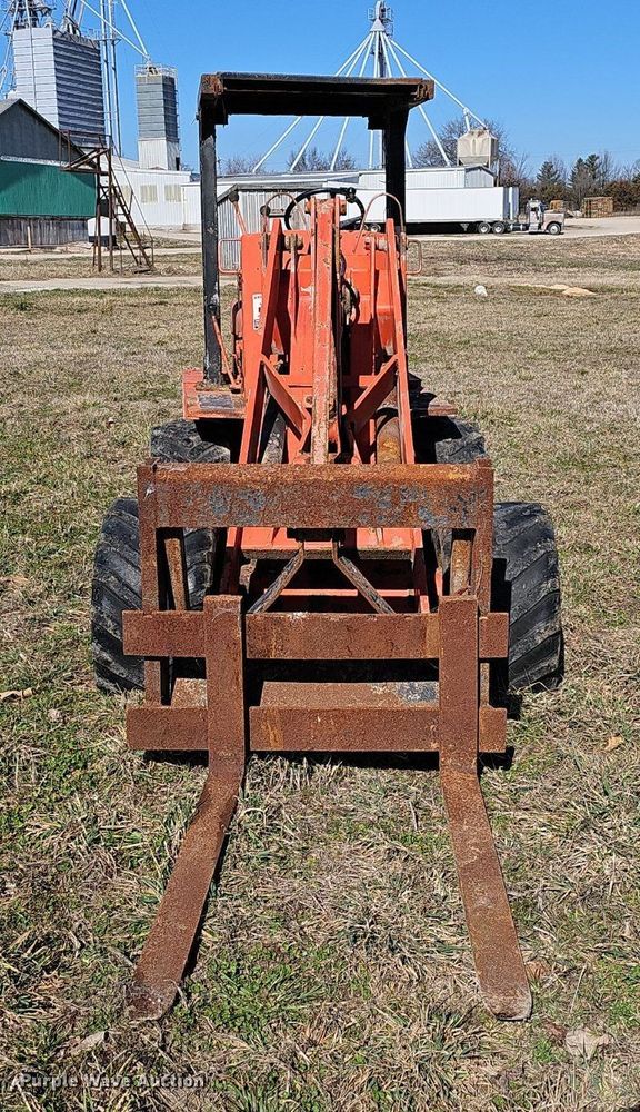 image for item EJ5908 Willmar Wrangler wheel loader