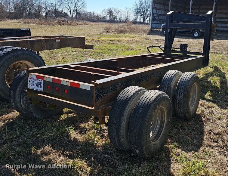 image for item EJ5914 2016 Bales Fabrication BF10T equipment trailer
