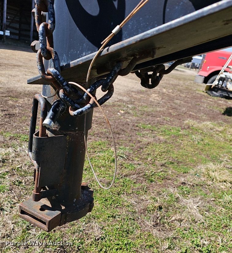 image for item EJ5914 2016 Bales Fabrication BF10T equipment trailer