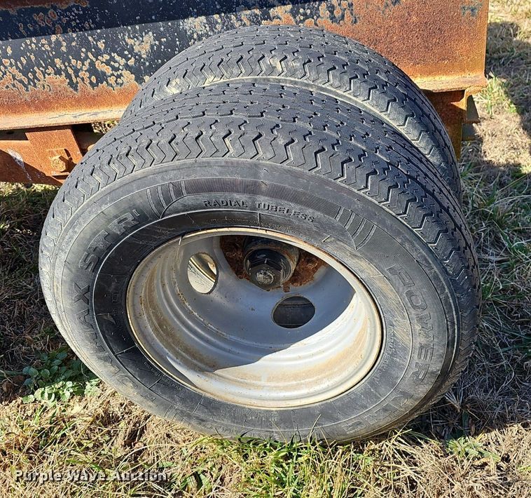 image for item EJ5914 2016 Bales Fabrication BF10T equipment trailer