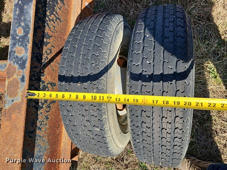 image for item EJ5914 2016 Bales Fabrication BF10T equipment trailer