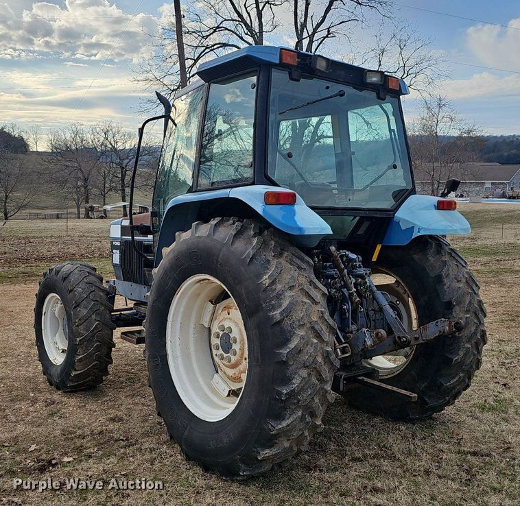 image for item EJ5940 1997 New Hollard 7740 SLE MFWD tractor