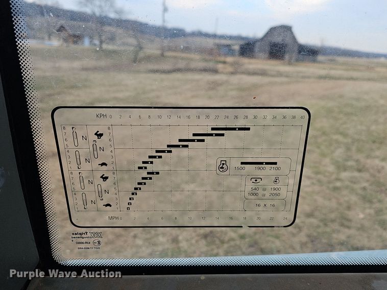 image for item EJ5940 1997 New Hollard 7740 SLE MFWD tractor