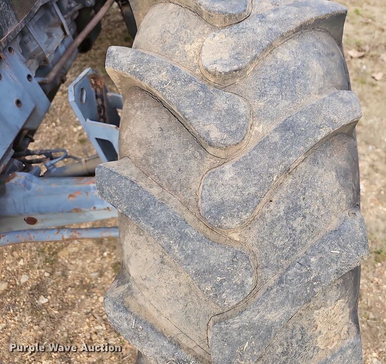 image for item EJ5940 1997 New Hollard 7740 SLE MFWD tractor