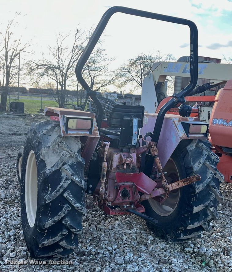 image for item JS9979 Mahindra 5005 DI tractor