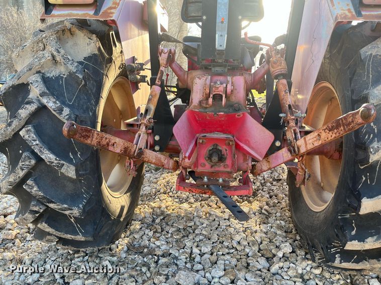 image for item JS9979 Mahindra 5005 DI tractor