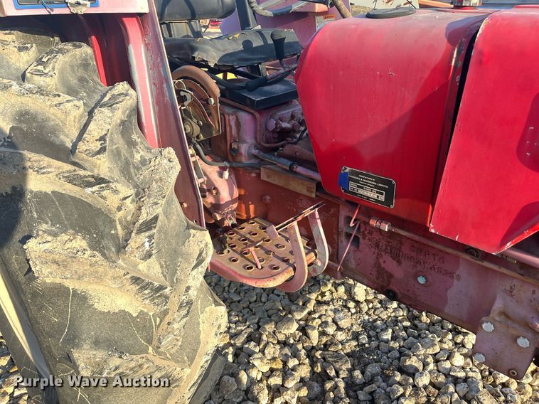 image for item JS9979 Mahindra 5005 DI tractor