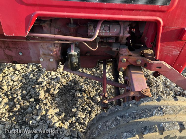 image for item JS9979 Mahindra 5005 DI tractor