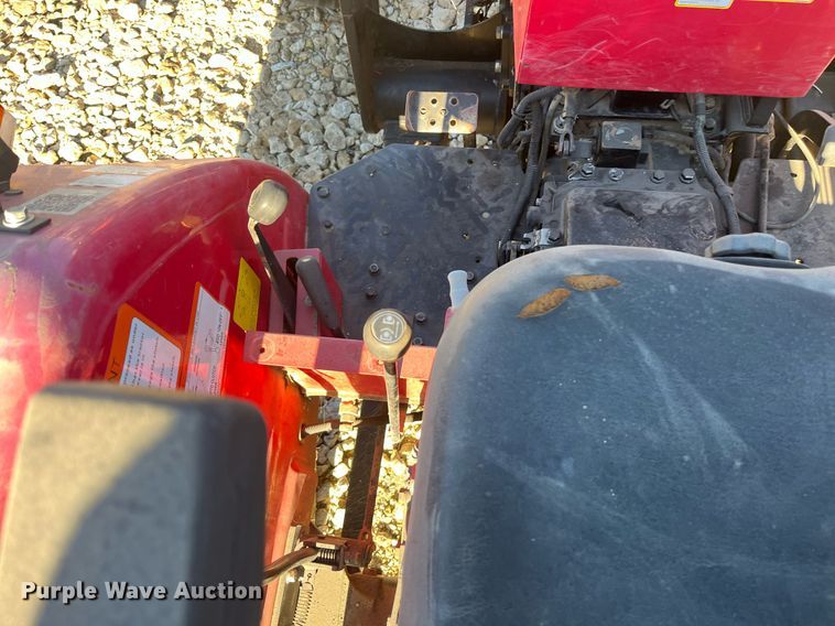 image for item JS9988 Mahindra  5545 MFWD tractor