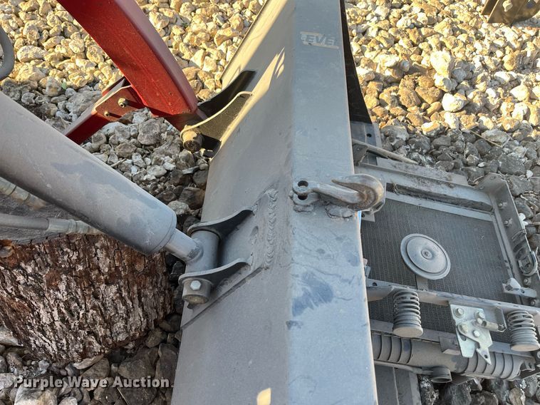 image for item JS9989 Mahindra  MFWD tractor