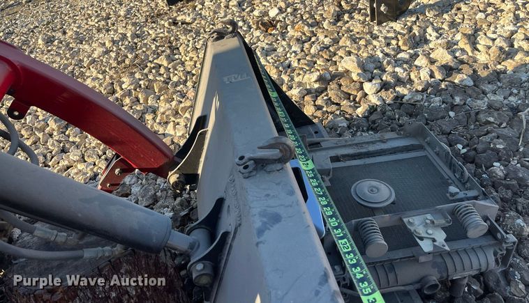 image for item JS9989 Mahindra  MFWD tractor