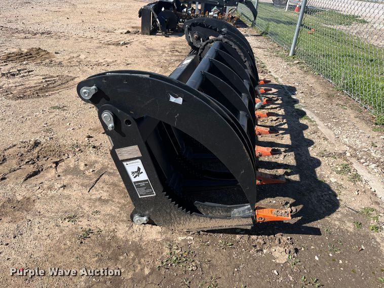 image for item JS9994 Skid steer grapple bucket
