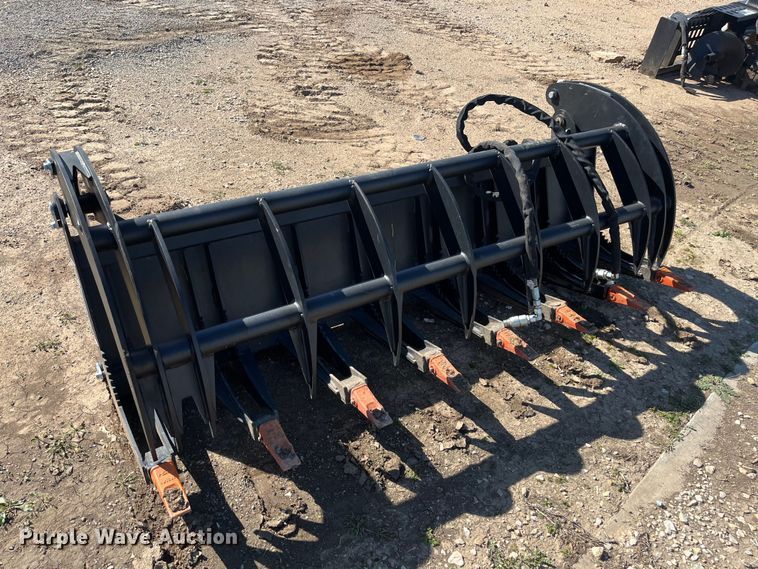 image for item JS9994 Skid steer grapple bucket