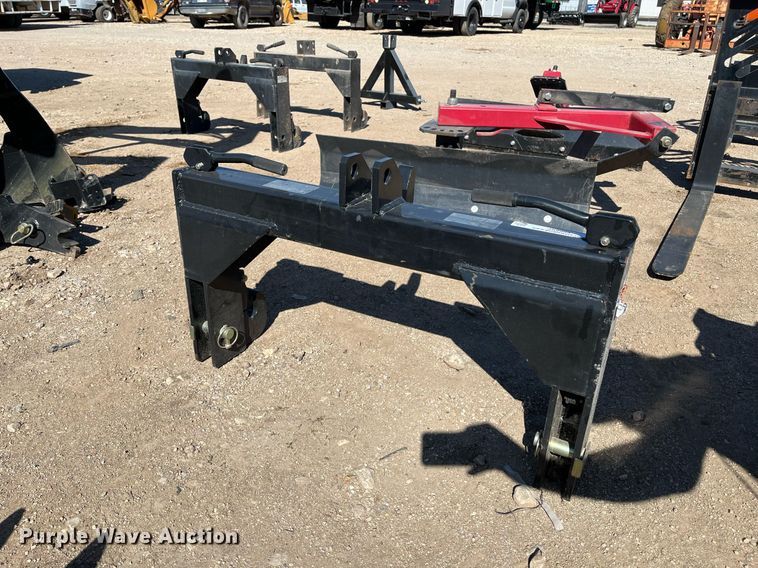 image for item JS9995 Mahindra  three point quick attach