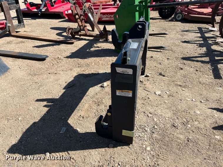 image for item JS9995 Mahindra  three point quick attach