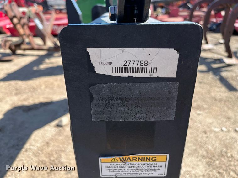 image for item JS9995 Mahindra  three point quick attach