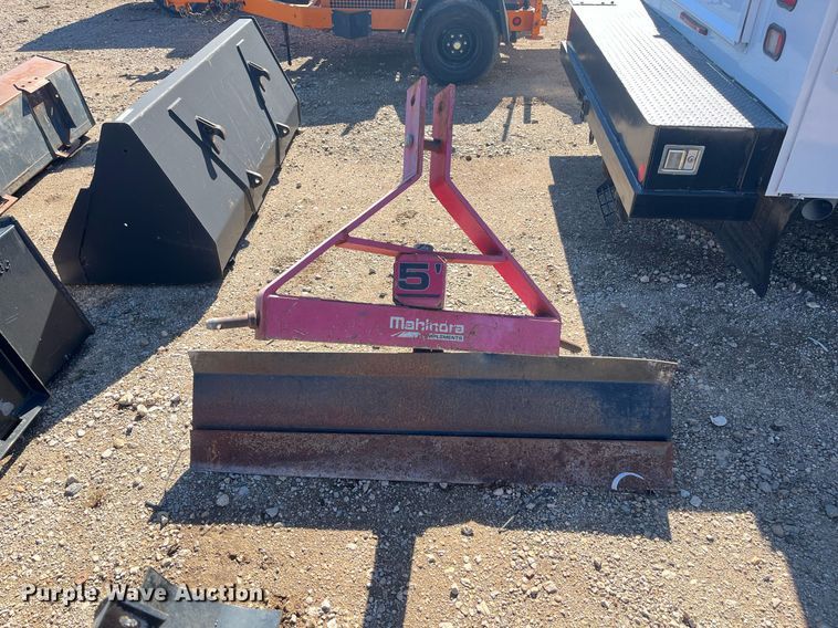 image for item JT9005 Mahindra  5' W blade