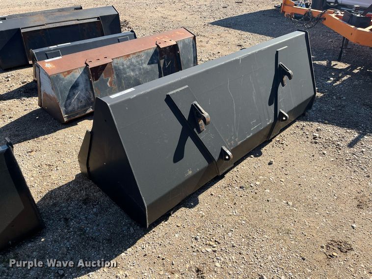 image for item JT9006 7' W bucket