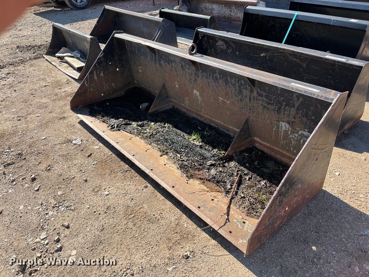 image for item JT9012 7' W bucket