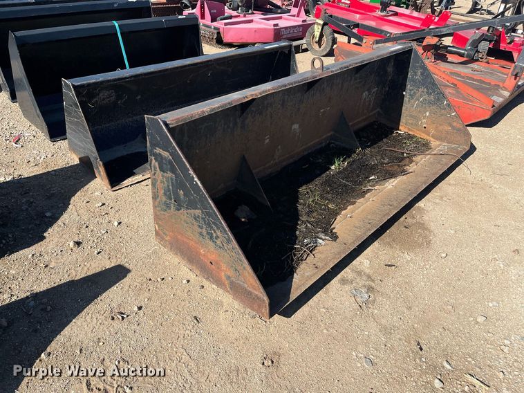 image for item JT9012 7' W bucket