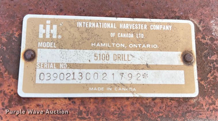 image for item KV9799 International 5100 grain drill