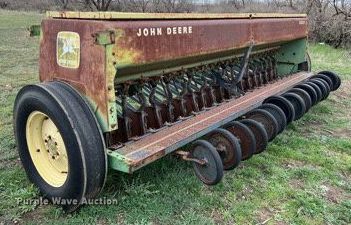 image for item KV9801 John Deere 8300 grain drill