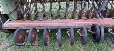 image for item KV9801 John Deere 8300 grain drill