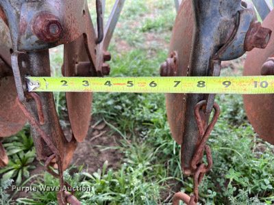 image for item KV9801 John Deere 8300 grain drill