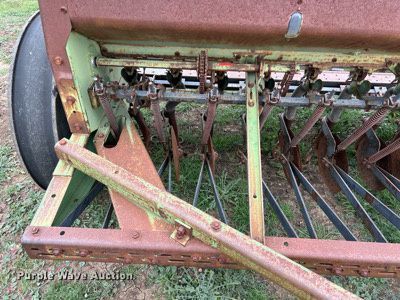 image for item KV9801 John Deere 8300 grain drill