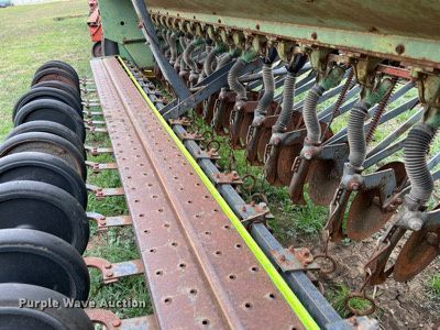 image for item KV9801 John Deere 8300 grain drill