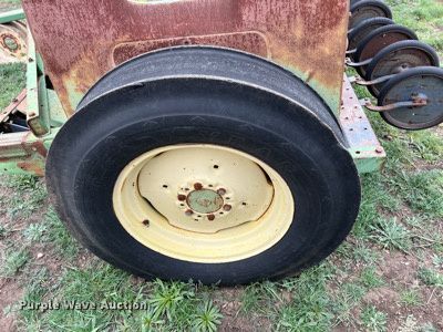 image for item KV9801 John Deere 8300 grain drill