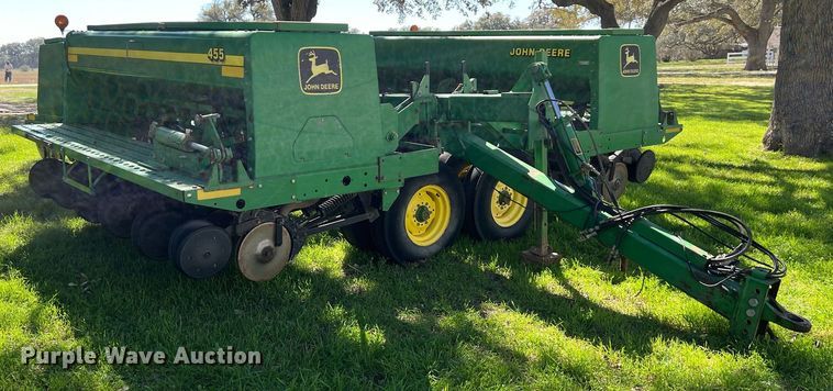 image for item KV9818 John Deere 455 grain drill
