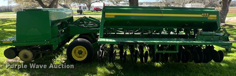 image for item KV9818 John Deere 455 grain drill