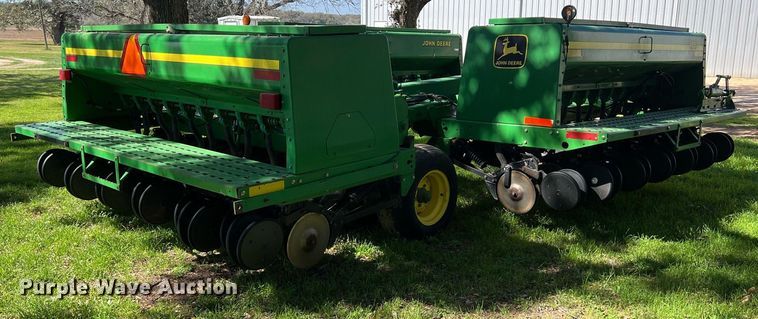 image for item KV9818 John Deere 455 grain drill