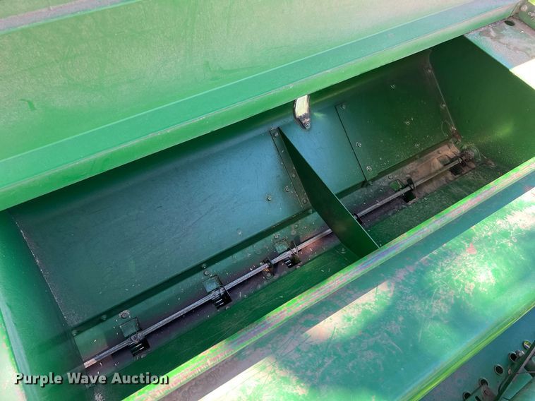 image for item KV9818 John Deere 455 grain drill