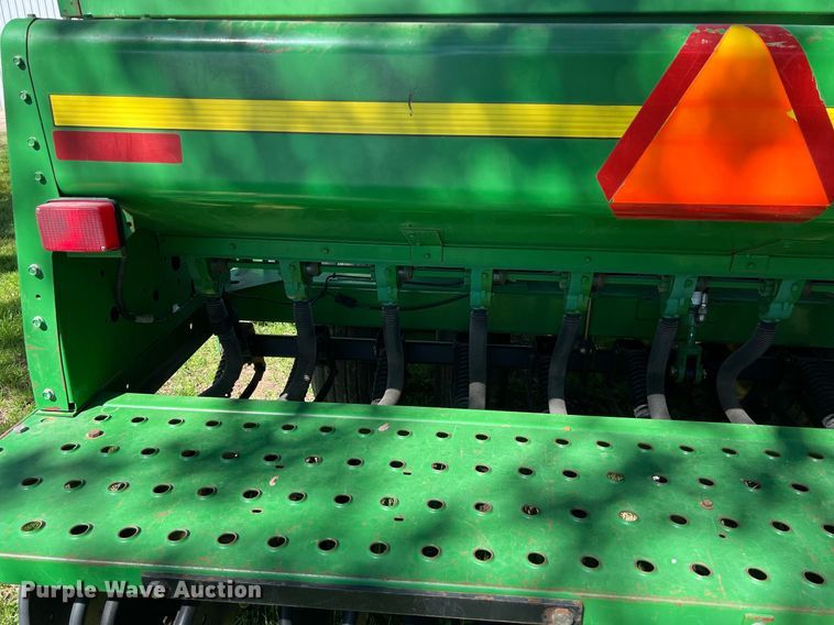image for item KV9818 John Deere 455 grain drill