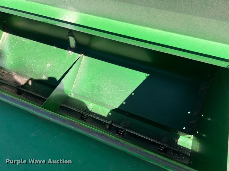 image for item KV9818 John Deere 455 grain drill