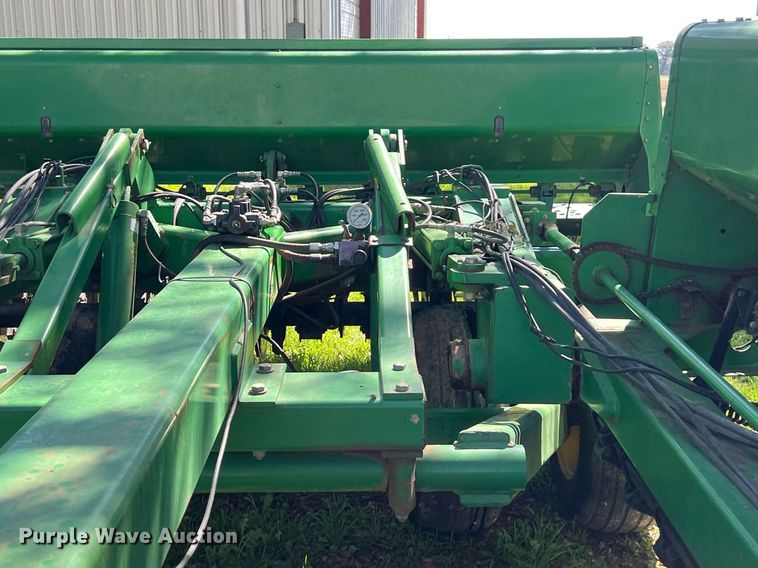 image for item KV9818 John Deere 455 grain drill