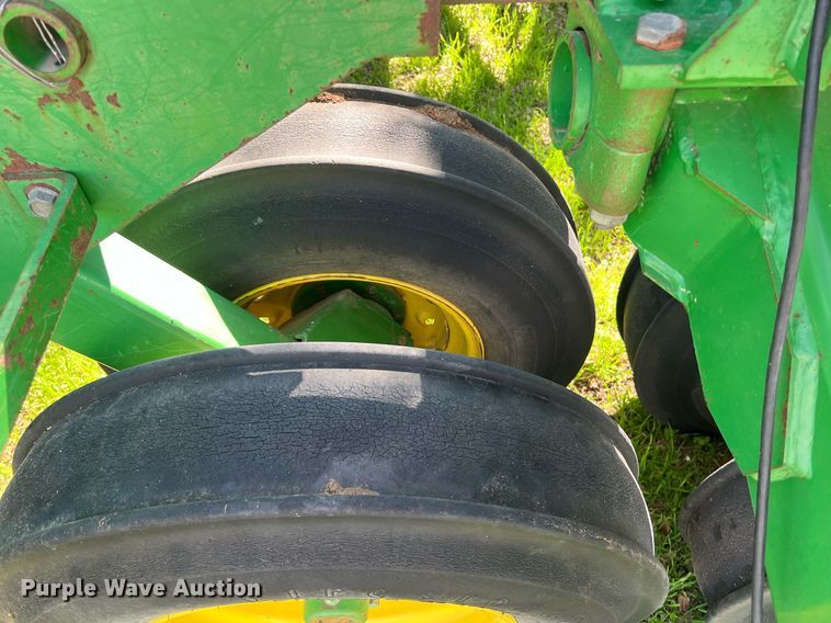 image for item KV9818 John Deere 455 grain drill