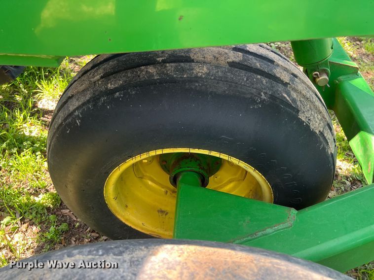 image for item KV9818 John Deere 455 grain drill