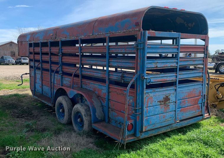 image for item KX9849 1983 WW Trailer livestock trailer