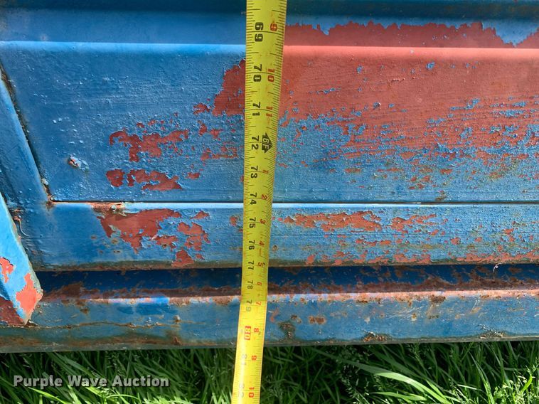 image for item KX9849 1983 WW Trailer livestock trailer