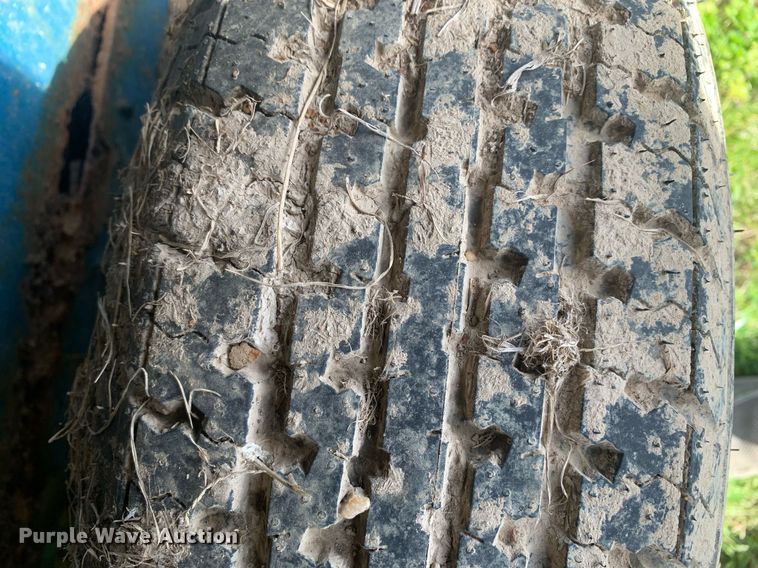 image for item KX9849 1983 WW Trailer livestock trailer