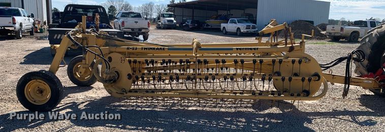 image for item KX9850 Vermeer R23 Twinrake hay rake