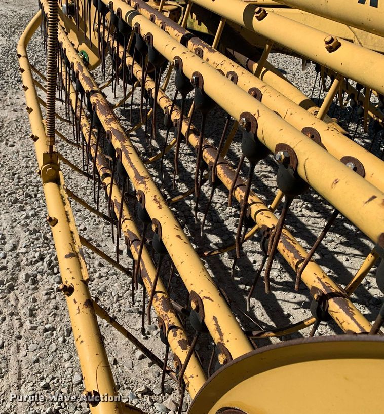 image for item KX9850 Vermeer R23 Twinrake hay rake