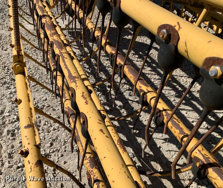 image for item KX9850 Vermeer R23 Twinrake hay rake